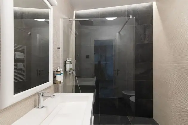 Tek Büyük Yataklı Oda, Balkon