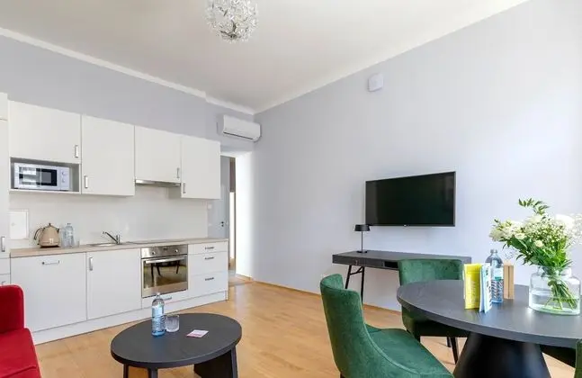 Deluxe Apart Daire, Balkon