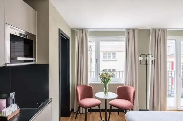 Stüdyo Süit, Balkon