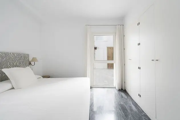 Apartment, Balcony