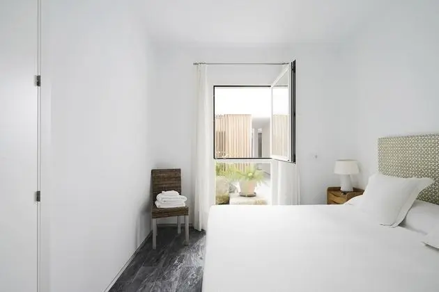 Apartment, Balcony