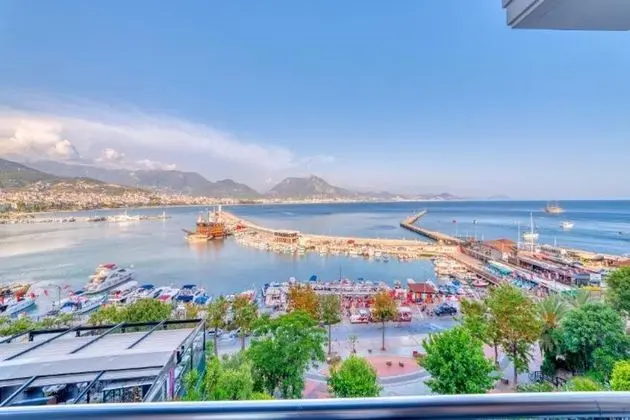 Standard Oda Deniz Manzarali