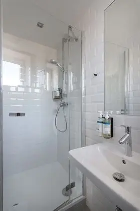 Classic Tek Büyük Yataklı Oda