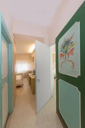 Standard Tek Büyük veya İki Ayrı Yataklı Oda, Bahçe Manzaralı