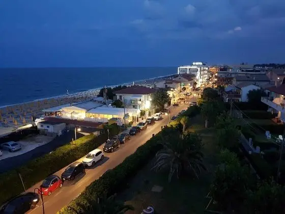 Standard Üç Kişilik Oda, Balkon, Deniz Manzaralı
