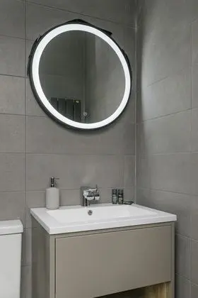 Luxury Tek Büyük Yataklı Oda