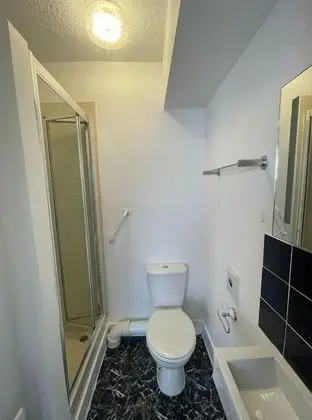 Deluxe Üç Kişilik Oda, Banyolu/Duşlu
