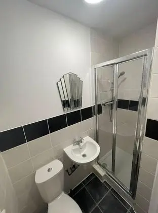 Standard Tek Büyük Yataklı Oda, Banyolu/Duşlu