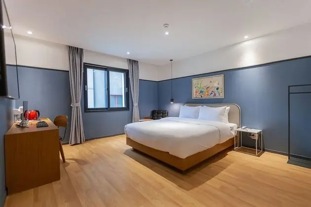 Standard Tek Büyük Yataklı Oda