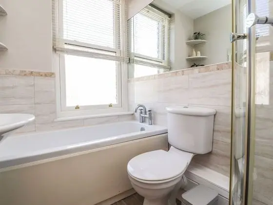 Deluxe Ev, Özel Banyo