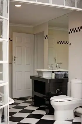 Luxury Oda, 1 En Büyük (King) Boy Yatak, Bahçe Manzaralı (1)