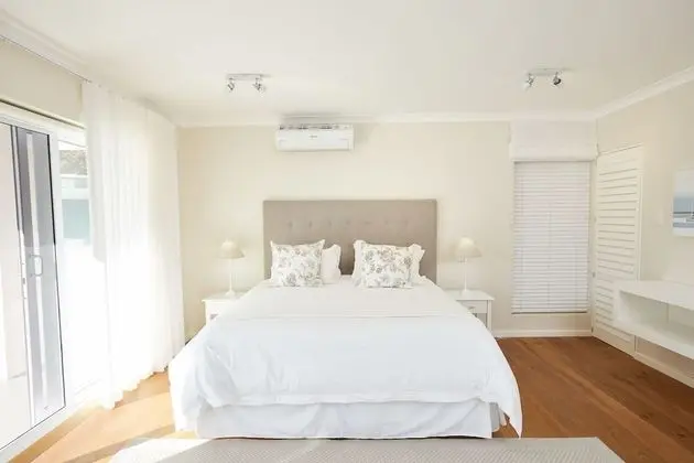 Luxury Villa, 4 Yatak Odası, Kişiye Özel Havuzlu, Göl Kenarı (House)