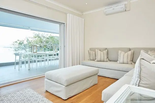 Luxury Villa, 4 Yatak Odası, Kişiye Özel Havuzlu, Göl Kenarı (House)
