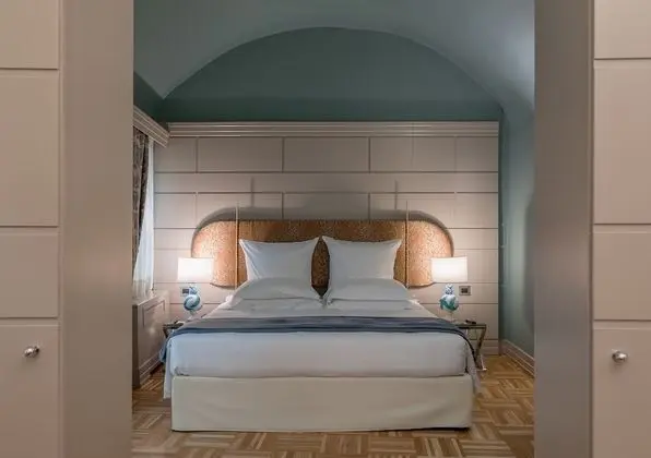 Nine Suite