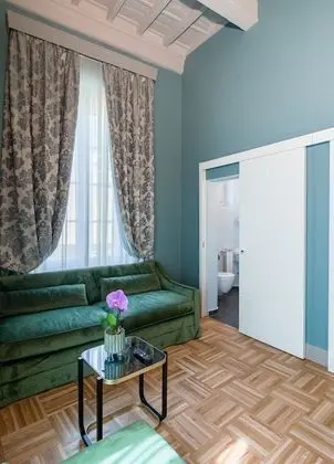 Nine Suite