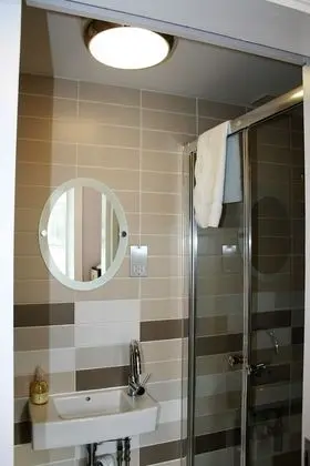 Tek Büyük Yataklı Oda (First Floor)