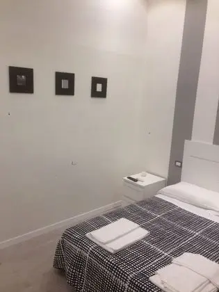 Standard Tek Büyük Yataklı Oda