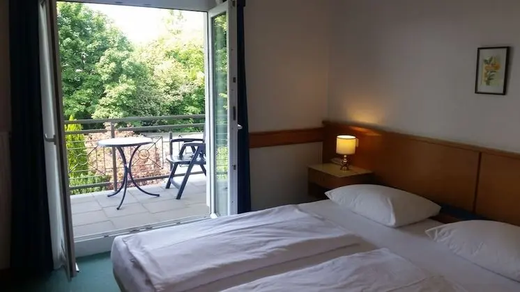 Tek Büyük Yataklı Oda, Balkon (Water Bed)