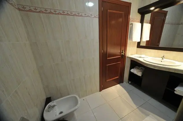 Classic Üç Kişilik Oda