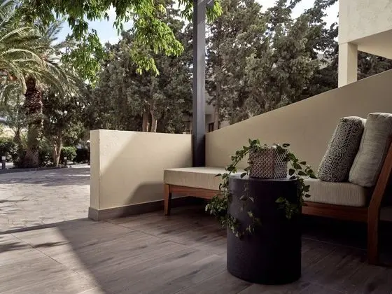 Aterre Retreat with Outdoor Living Area