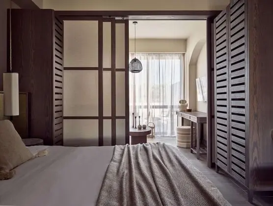 Evergreen Junior Suite with balcony