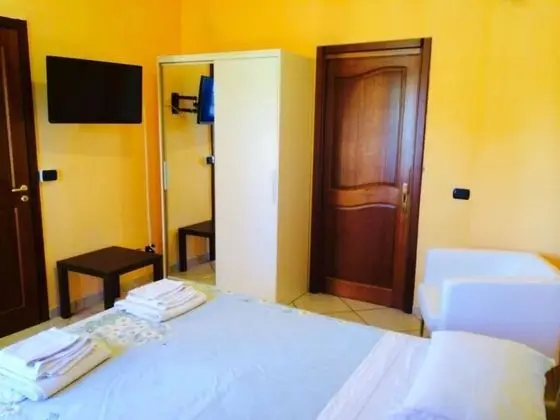 Business Tek Büyük Yataklı Oda