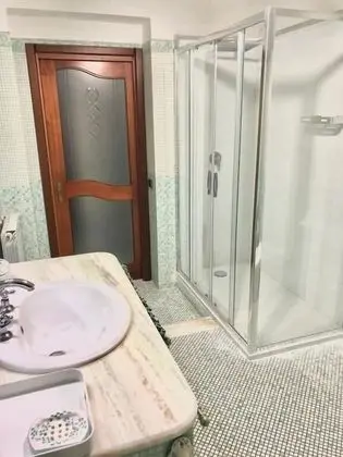 Business Tek Büyük Yataklı Oda