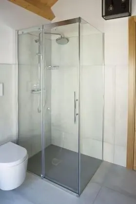 İki Ayrı Yataklı Oda, Birden Çok Yatak Odası