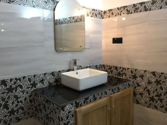 Deluxe Tek Büyük Yataklı Oda, 1 Yatak Odası, Sigara İçilmez, Özel Banyo