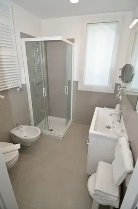 Superior Tek Büyük veya İki Ayrı Yataklı Oda, 1 Yatak Odası