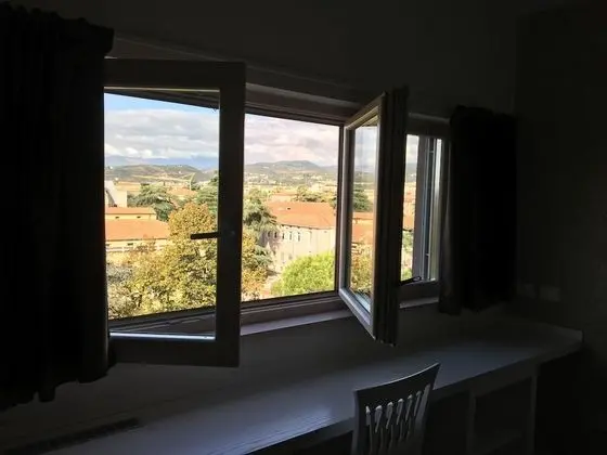 Classic Tek Büyük veya İki Ayrı Yataklı Oda, 1 Yatak Odası, Buzdolabı, Şehir Manzaralı