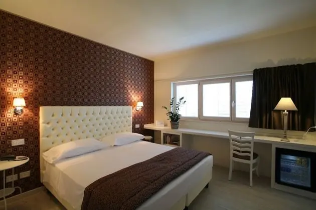 Economy Tek Büyük veya İki Ayrı Yataklı Oda, 2 Yatak Odası, Buzdolabı, Şehir Manzaralı