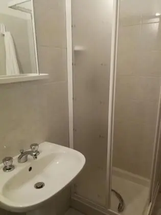 Tek Büyük Yataklı Oda, Balkon