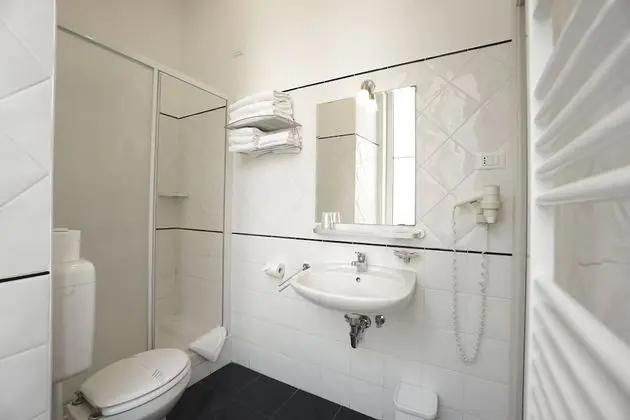 Basic Tek Büyük Yataklı Oda, Özel Banyo