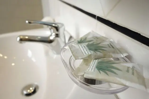 Basic Tek Büyük Yataklı Oda, Özel Banyo
