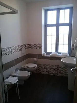 Üç Kişilik Oda