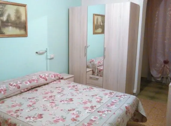Tek Büyük Yataklı Oda, 1 Çift Kişilik Yatak