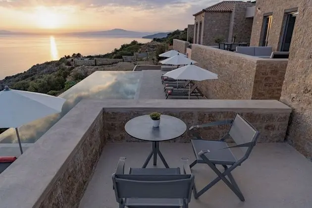 Main Villa