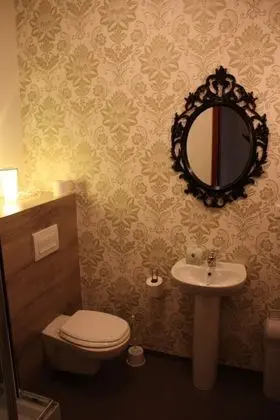 Basic Tek Kişilik Oda, Ortak Banyo