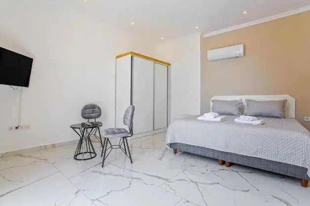 Manzaralı Balkonlu Standart oda