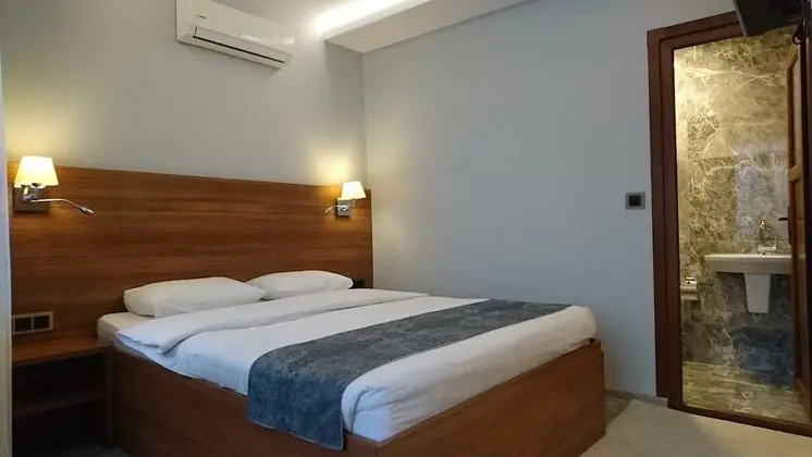 Classic Üç Kişilik Oda