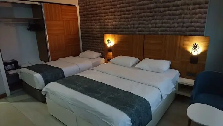 Classic Üç Kişilik Oda