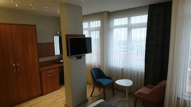Deluxe Tek Büyük veya İki Ayrı Yataklı Oda