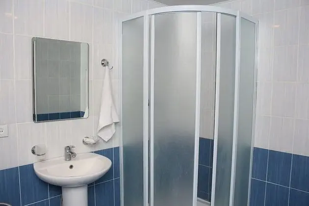 Standard Üç Kişilik Oda
