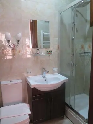 Classic Tek Büyük Yataklı Oda