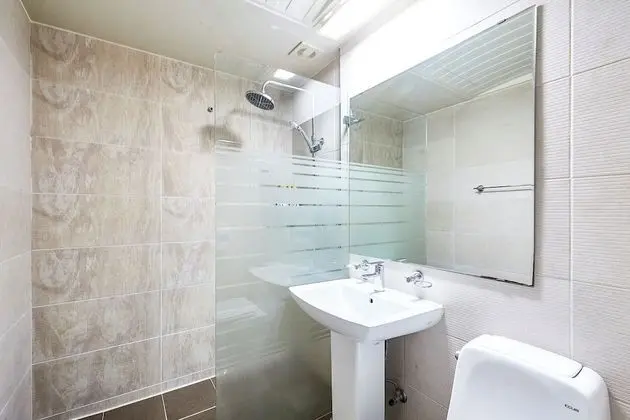 Non-Smoking Room
