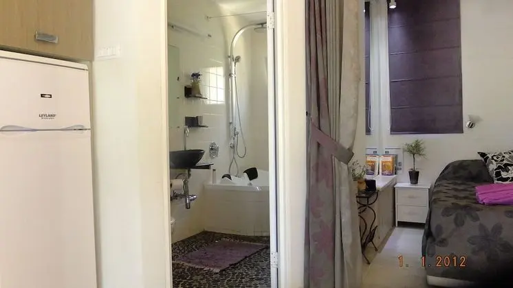 Deluxe Stüdyo, Jakuzi