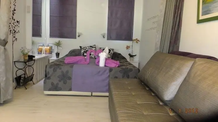 Deluxe Stüdyo, Jakuzi