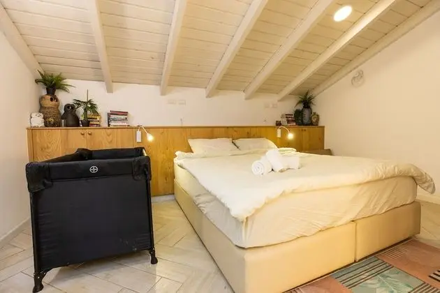 Deluxe Stüdyo, Jakuzi