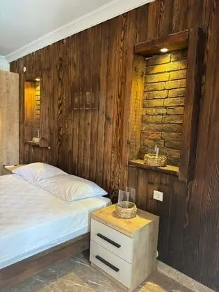 Deluxe Oda, Havuz ve Bahçe Manzaralı, Balkonlu